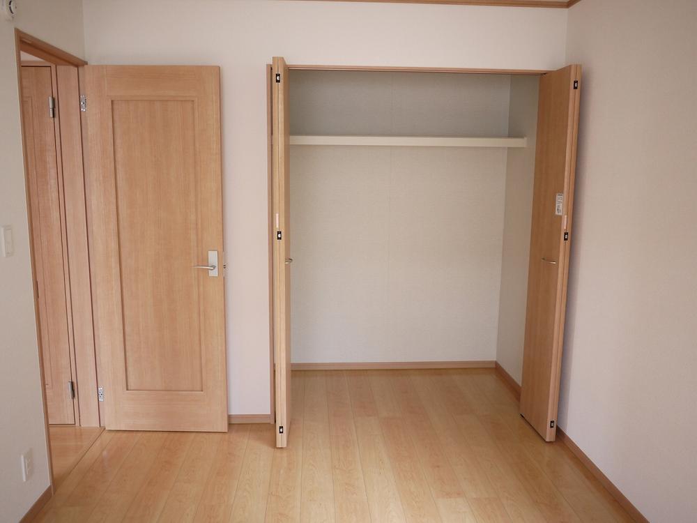 Same specifications photos (Other introspection)