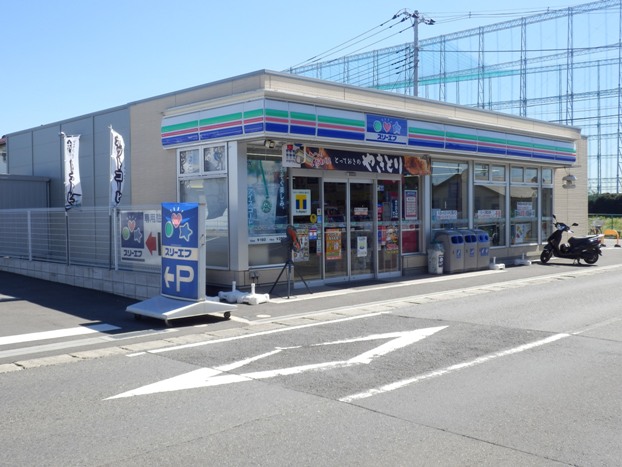 Convenience store. Three F Sagamihara Asamizodai store up (convenience store) 408m