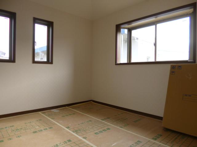 Non-living room. 2 Kaikyoshitsu