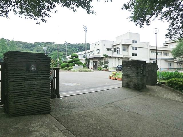 Junior high school. 1194m to Sagamihara City Eich Junior High School