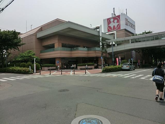 Supermarket. Chuorinkan to Tokyu 964m