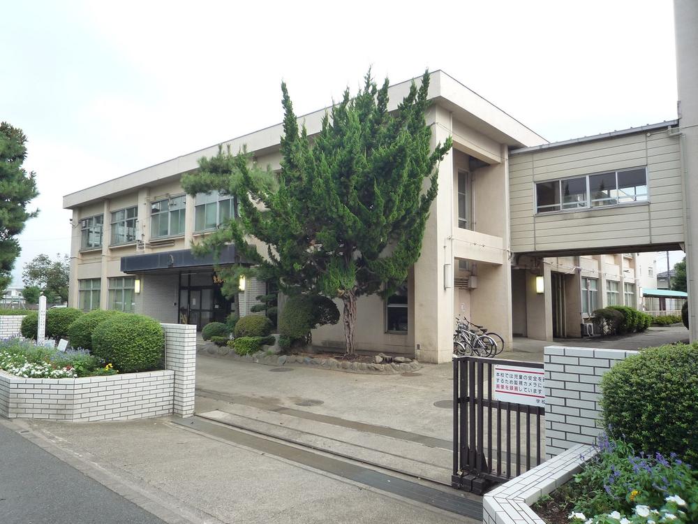 Primary school. Since Donglin until the elementary school until the 850m primary school can attend school in a safe way, It is also safe for children ☆