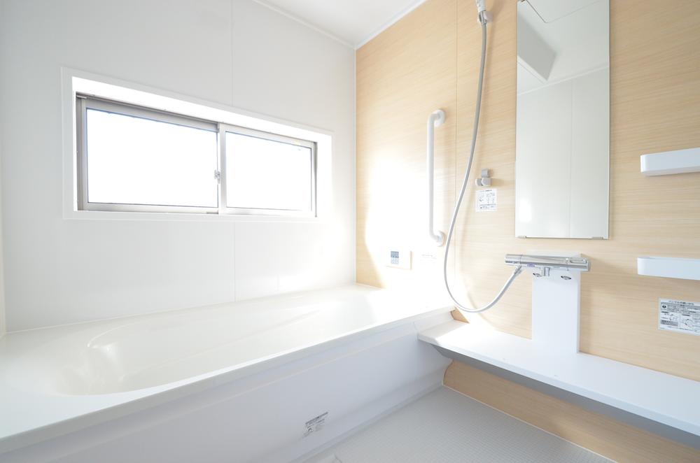 Bathroom. Please heal the fatigue of the day stretched out his leg in a large bath ☆