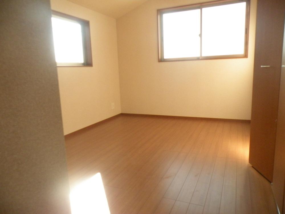 Non-living room. Indoor (11 May 2013) Shooting