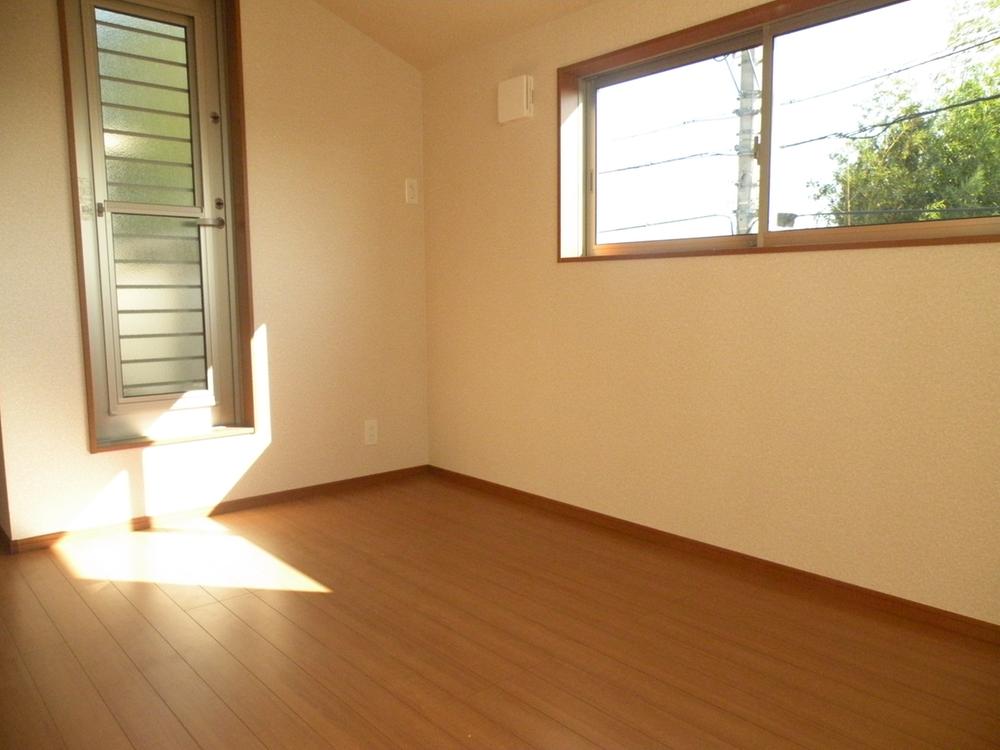 Non-living room. Indoor (11 May 2013) Shooting