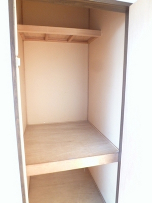 Receipt. It is very convenient and abundant storage is installed in the room