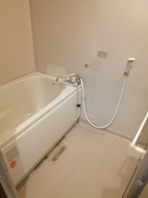 Bath. With reheating function, It is very clean bathroom