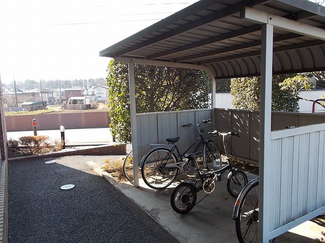 Other. 0m to bicycle parking lot (2) (Other)