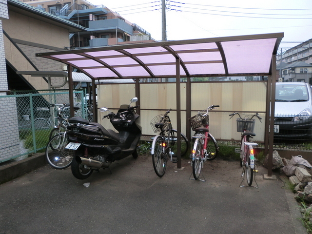 Other common areas. Covered parking lot equipped