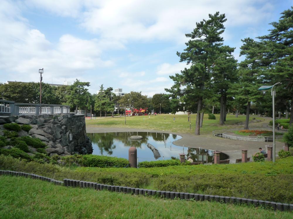 park.  [Sagamiono Central Park] 1300m water of open space to, Lawn open space, Nature rich park with a Chibikko Square. At the weekends, It is also possible to go to play with the children.