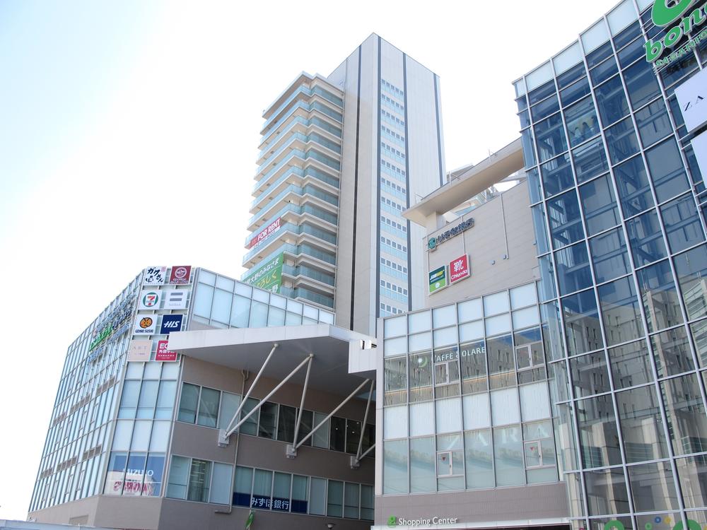 Shopping centre. Until Bono Sagamiono to 1000m in 2013 March is a commercial complex, which opened at the station north exit. The city still vibrant in front of the station redevelopment!