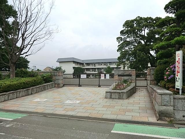 Primary school. 805m to Sagamihara City new Iso Elementary School