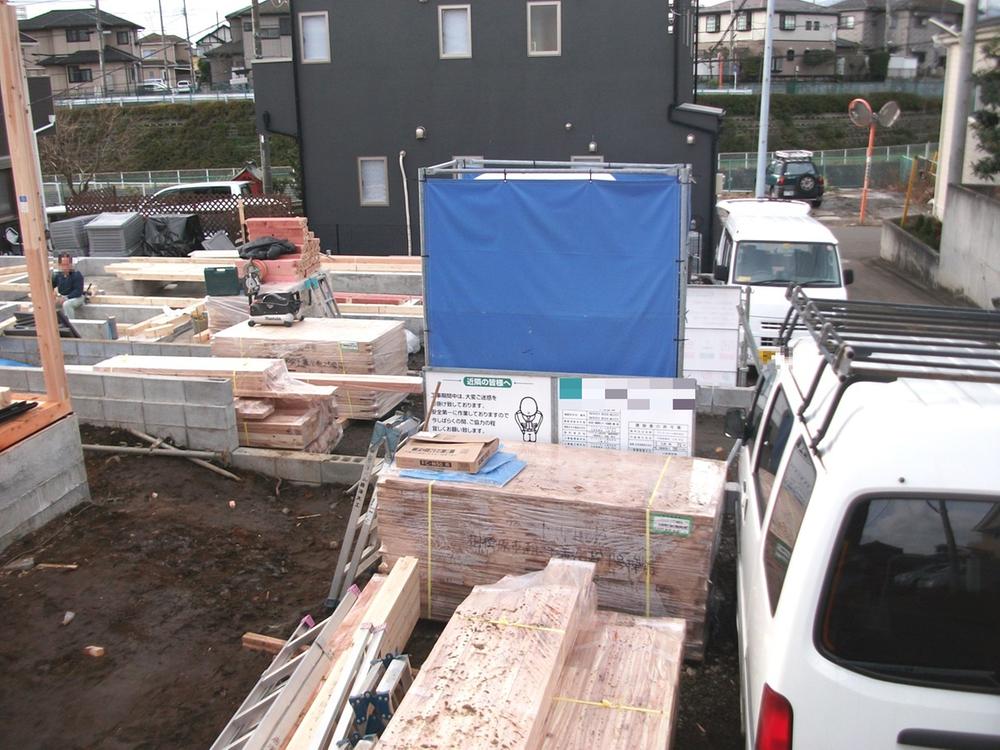 Local appearance photo. Local (12 May 2013) Shooting