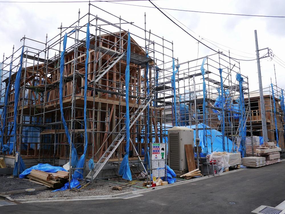 Local appearance photo. Development subdivision of a quiet residential area. Super within walking distance ・ Drugstore there living environment is also good.