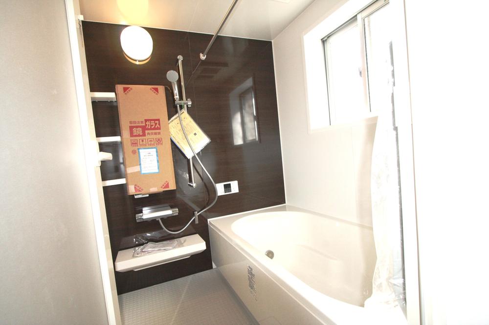 Bathroom. Indoor (11 May 2013) Shooting