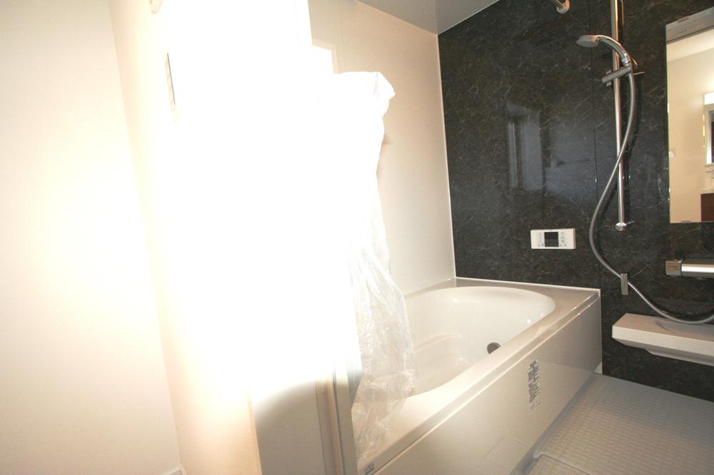 Bathroom. Indoor (11 May 2013) Shooting