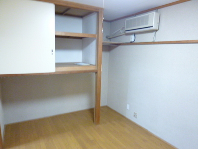 Living and room. Bright interior of southeast ☆ Easy-to-use floor plan in the flooring
