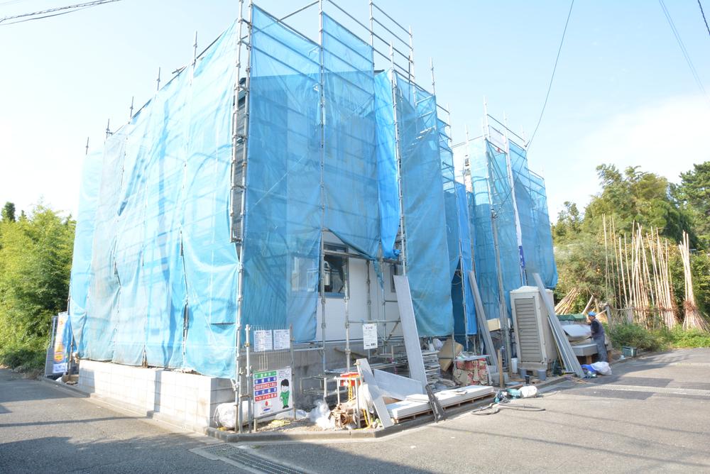 Local appearance photo. Local (11 May 2013) Shooting, It is one section of a quiet residential area. Model house also because there near you, At the same time it offers tour