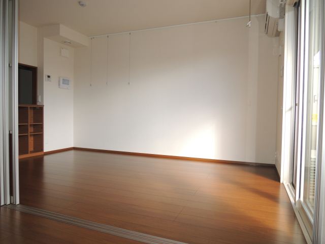 Living and room. It is a reference room photo of the same type building. 