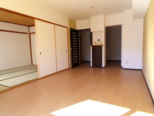 Living. Indoor (11 May 2013) Shooting