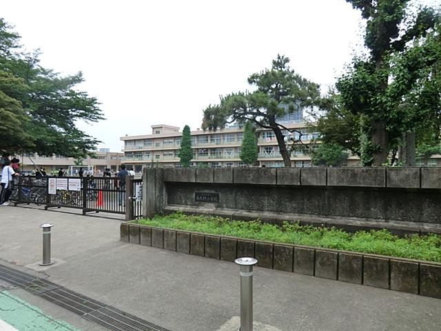 Primary school. 579m to Sagamihara City Minamiono Elementary School