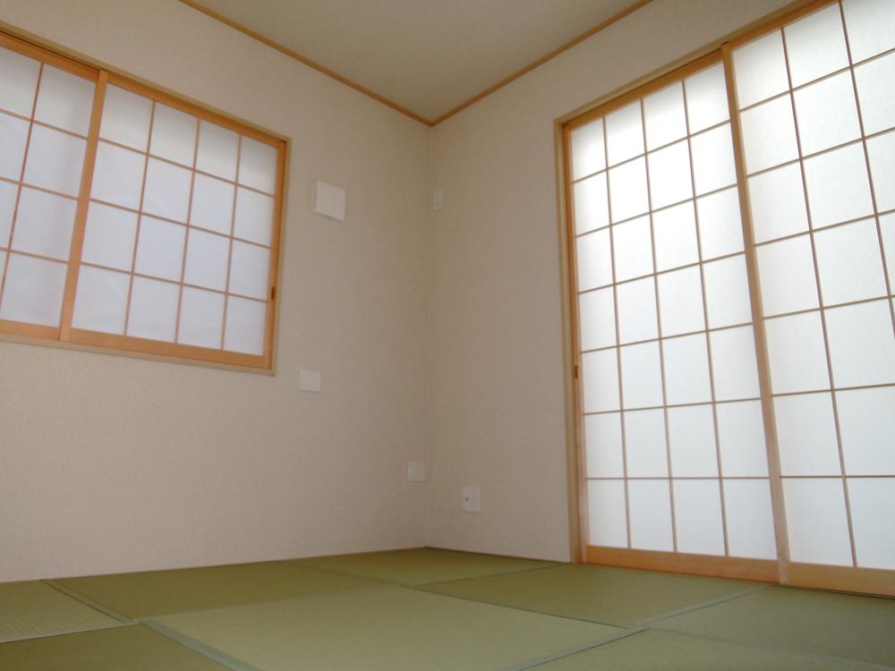 Non-living room. Local (12 May 2013) Shooting