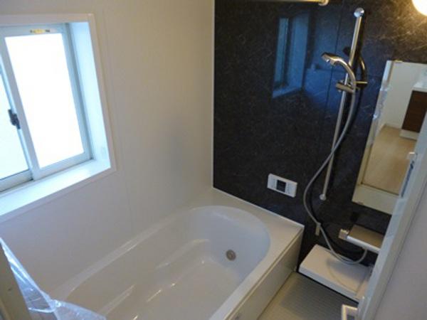 Bathroom. Indoor (11 May 2013) Shooting