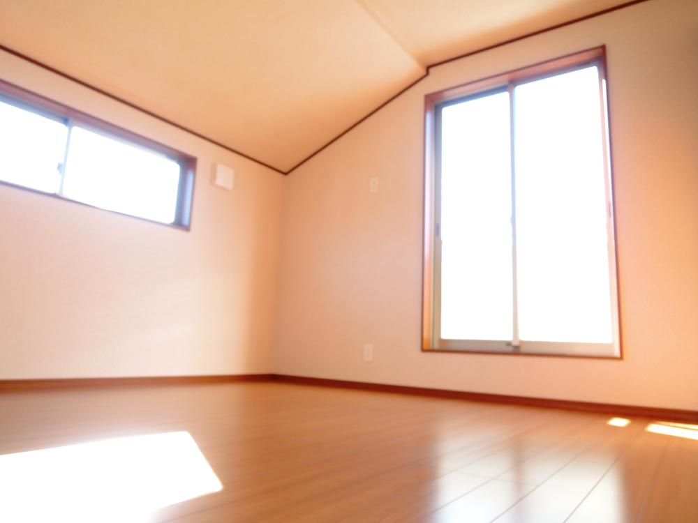 Non-living room. Local (12 May 2013) Shooting