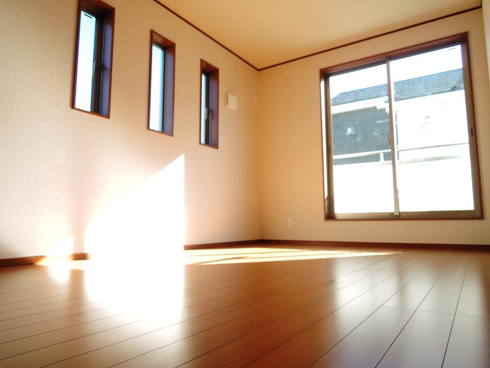 Non-living room. Local (12 May 2013) Shooting