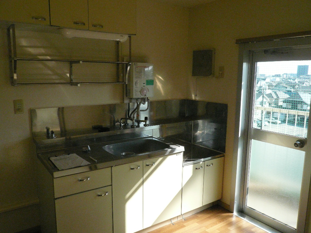 Kitchen. Photo is the same type ・ It is another dwelling unit. 