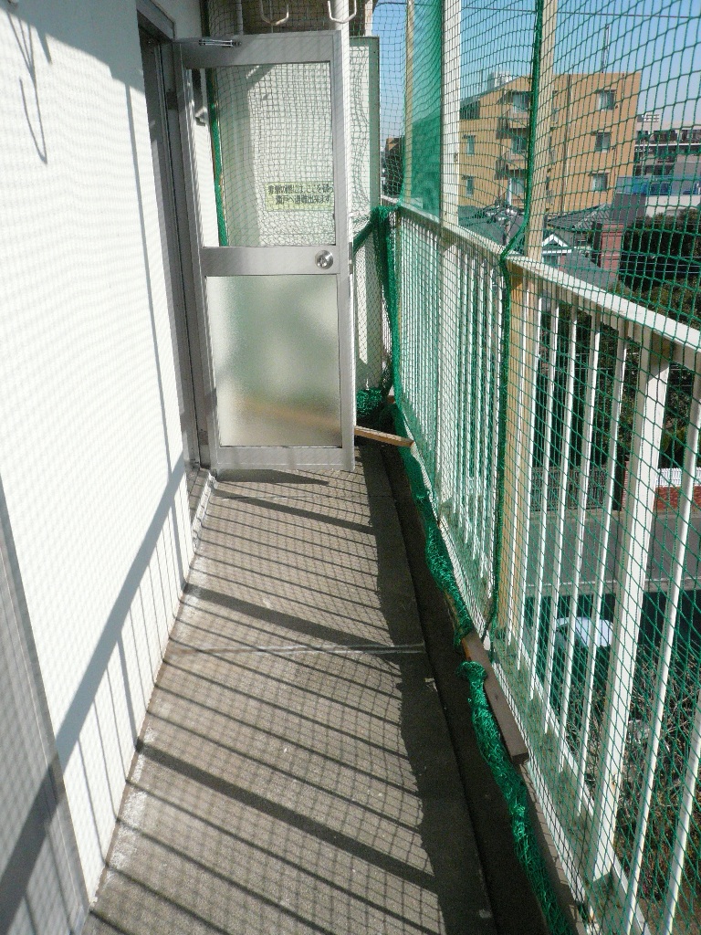 Balcony. Photo is the same type ・ It is another dwelling unit. 