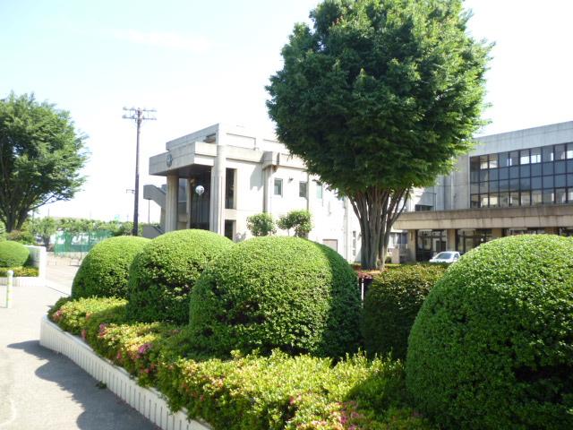 Junior high school. 932m to Sagamihara Municipal Unomori junior high school