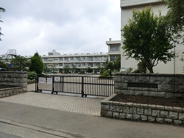 Primary school. 1545m to Sagamihara Municipal Kamitsuruma Elementary School