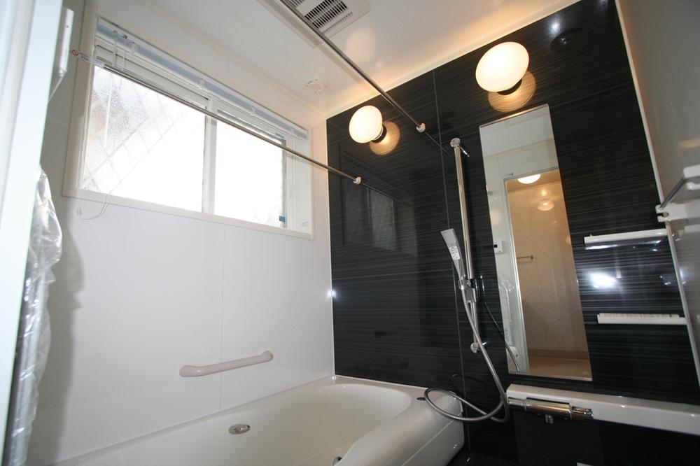 Bathroom. Indoor (10 May 2013) Shooting