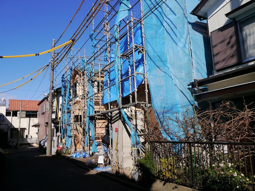 Local appearance photo. Living environment is also good in the leafy quiet residential area of ​​Chuorinkan Station 9 minute walk.