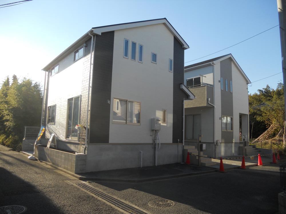 Local appearance photo. Local (11 May 2013) Shooting