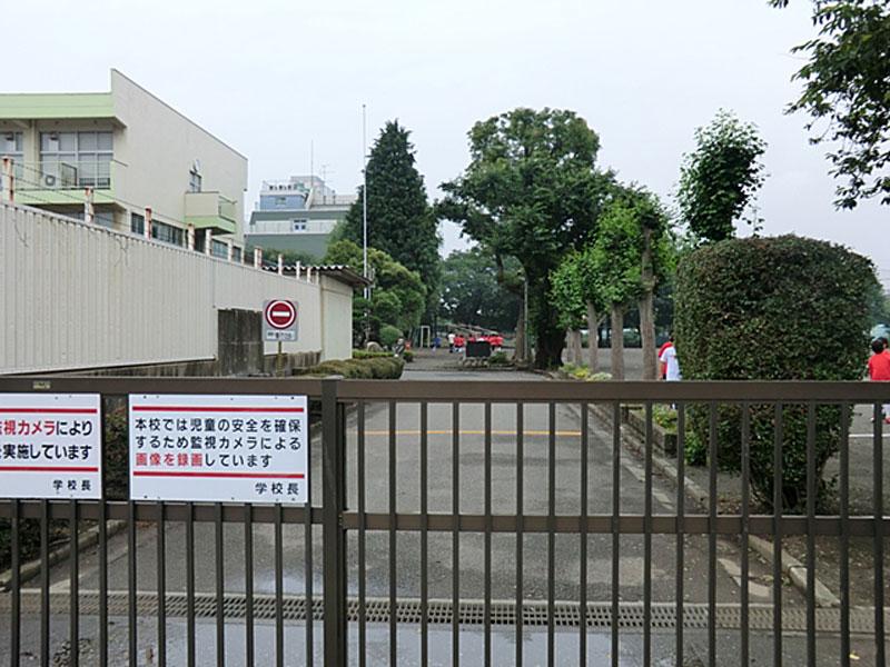 Primary school. 804m to Sagamihara Municipal Wakakusa Elementary School