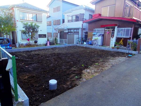 Local appearance photo. Local (11 May 2013) Shooting