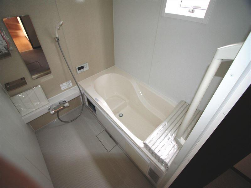 Same specifications photo (bathroom). Same specifications