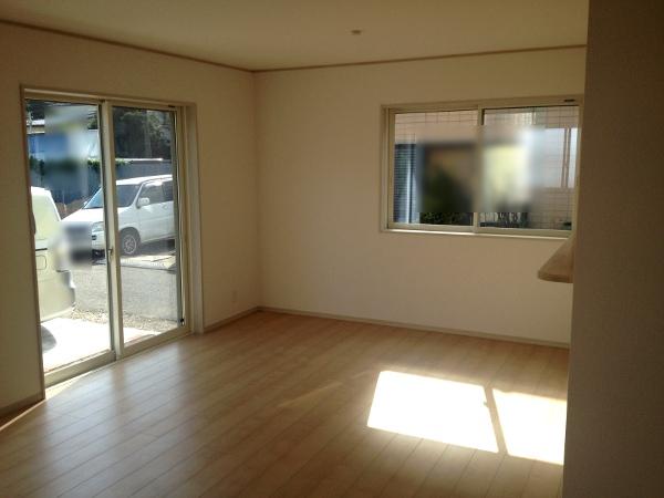 Non-living room. Indoor (10 May 2013) Shooting