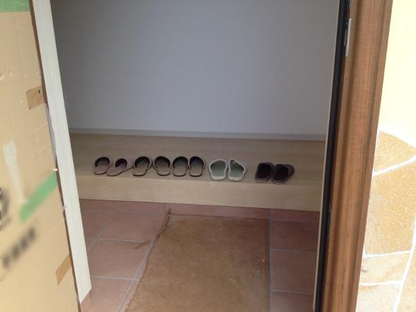 Entrance. Local (10 May 2013) Shooting