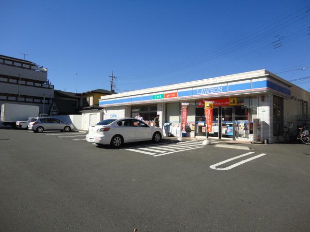 Convenience store. 610m to Lawson