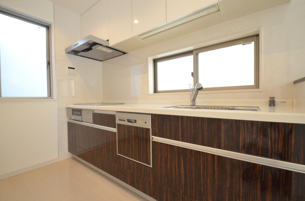 Kitchen. Indoor (June 2013) Shooting Building 2