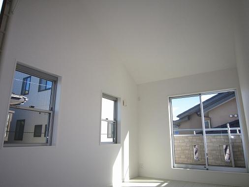 Non-living room. 2 Kaikyoshitsu