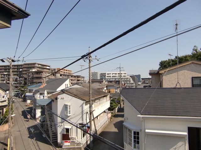 View photos from the dwelling unit. View from the site (October 2013) Shooting