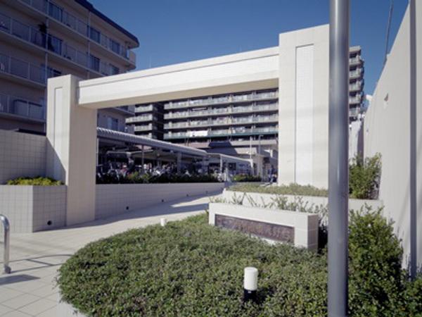 Entrance. Common areas