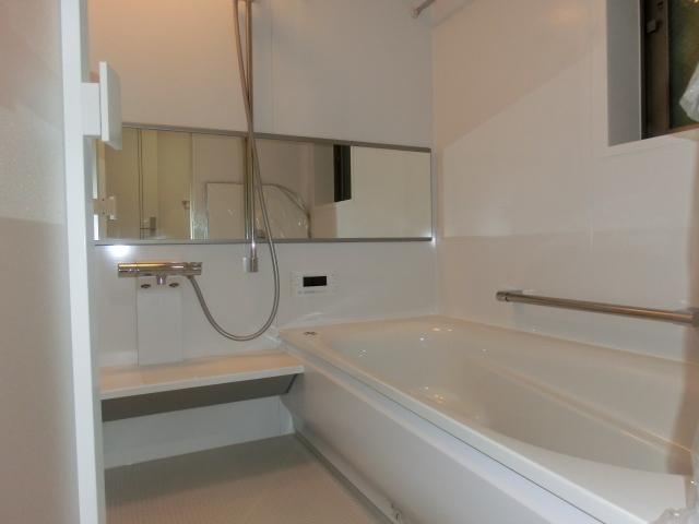 Bathroom. H Building