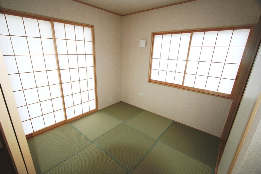 Same specifications photos (Other introspection)