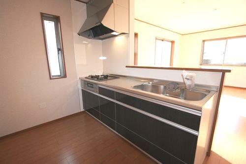 Same specifications photo (kitchen)