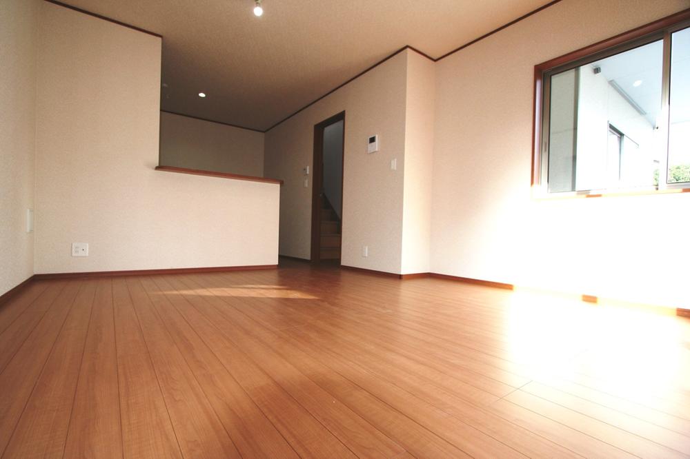 Living. Local (12 May 2013) Shooting